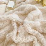 Heavy Wool Winter Blanket - Vignette | Couvertures Cosy