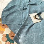 Soft and Breathable Waffle Cotton Blanket - Vignette | Couvertures Cosy