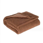 Waterproof faux fur blanket - Vignette | Couvertures Cosy