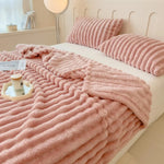 Thick striped blanket - Vignette | Couvertures Cosy